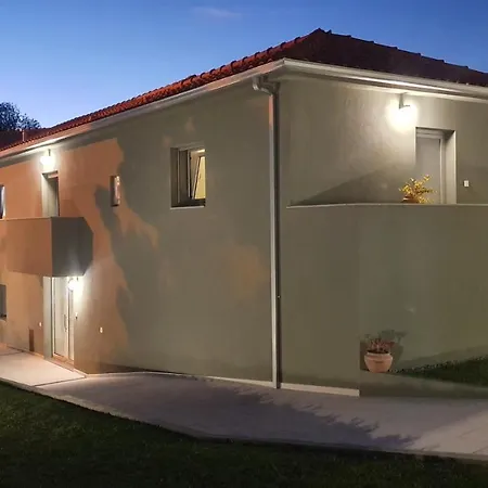 Barrio Apartments Amares Exterior photo